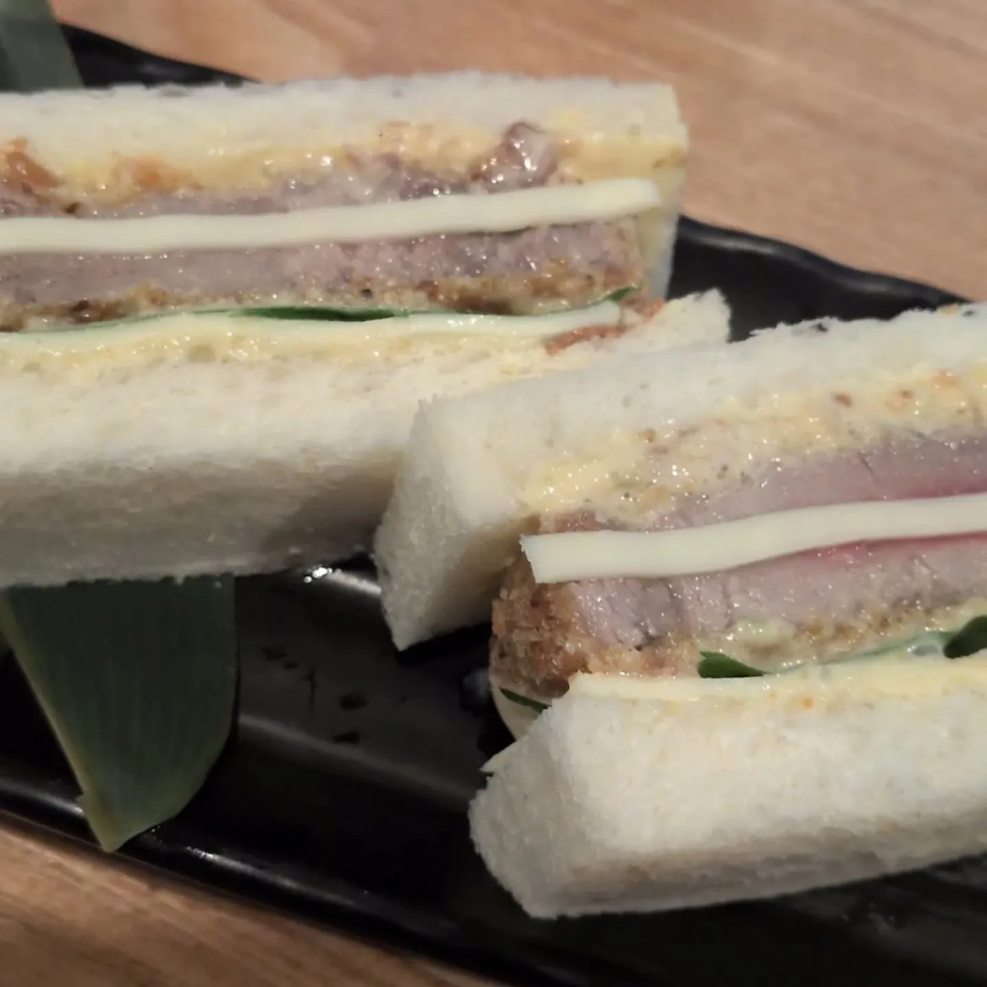 今日は銀座にあるまぐろかつ専門店『幸也』さんにいってきました...